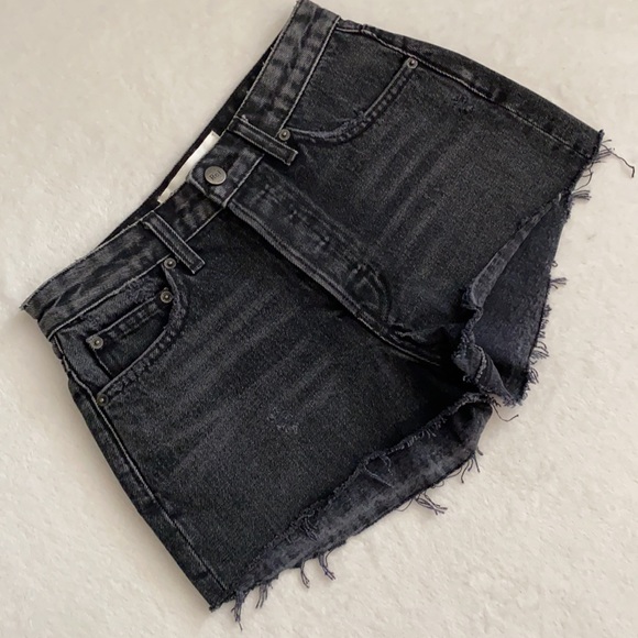 Reformation | High Rise Button Fly Raw Hem Denim Jean Shorts LY864 Black/Gray 24 - Picture 2 of 13